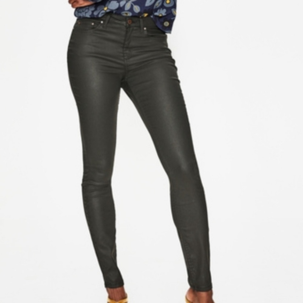 EUC Boden Black wax jeans size 4